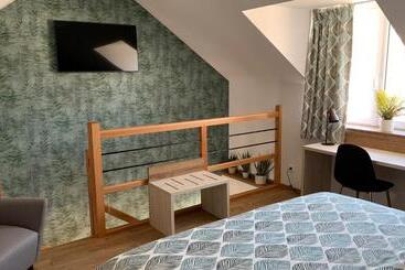 酒店 L Hostellerie D Acquigny