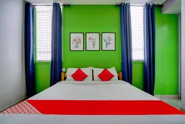 Hotel O New Famy Home