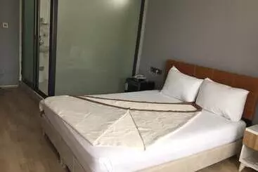 Expert Otel