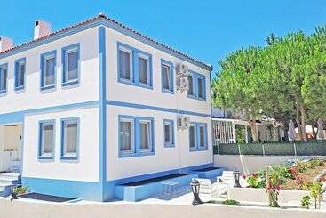 هتل Aura Bozcaada