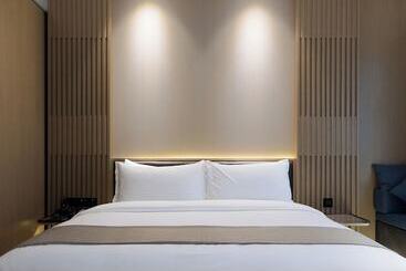 Otel Zhonghao International