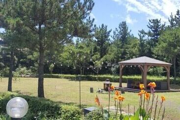 בית מלון כפרי Sumang Pension