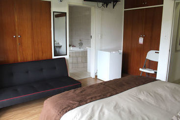 ベッドアンドブレックファースト 2 Op Terblanche Guesthouse