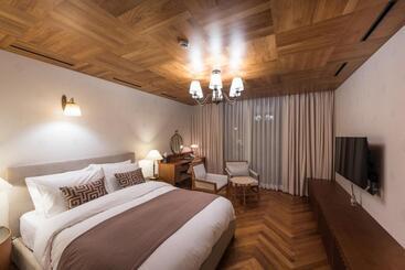 Hotel Bonum 1957 Hanok And Boutique