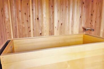 Отель Sun & Moon Club