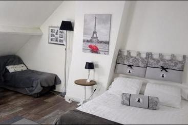 민박 Maison De Ville