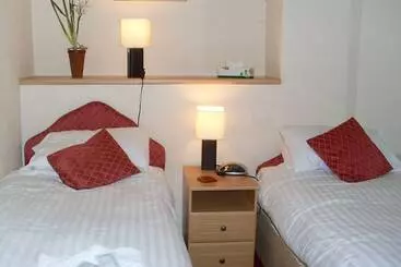 Hostal The Red Lion