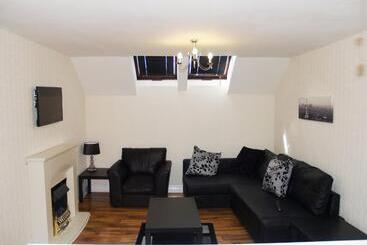 Niddry Street Apartments Edinburgh