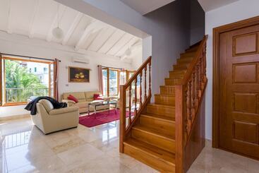 Turistihuoneistot Villa Anna