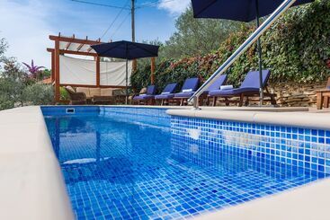 Turista apartmanok Villa Anna