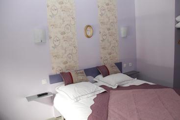 مبيت وإفطار Sous Le Figuier