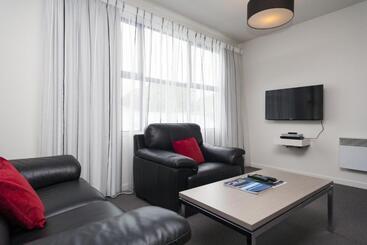 315 Euro Motel And Serviced Apartments