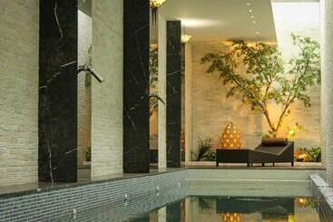 Allur Boutique Motelyilan Branch