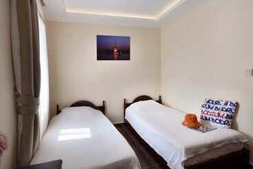 Huoneistohotelli Golden Age Houses