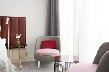 Elite Hotel Academia