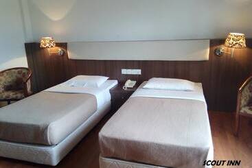 هتل Scout Inn