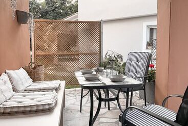 游客公寓 Kaloudis Studios & Apartments