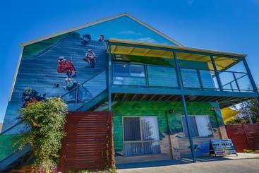 Апартаменты Phillip Island Off-Track Accommodation