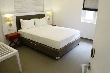 Hangover Hostels At Colombo