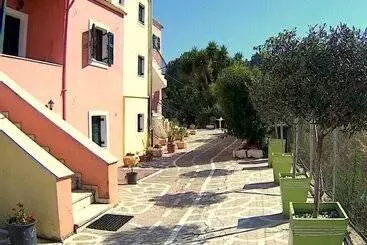 Joanna Apartments