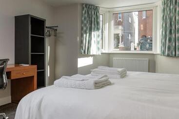 פנסיון Blue Star House