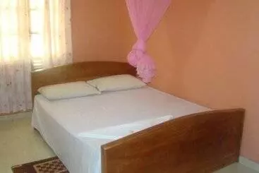 Majatalo Nelum Villa
