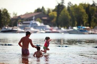 渡假胜地  Centre De Villégiature Dam En Terre