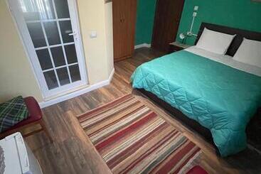 تختخواب و صبحانه Vila 15   Center