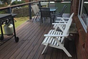 Жильё для туристов Dungowan Waterfront Apartments