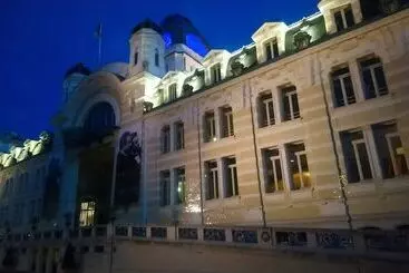 هتل Hôtel Du Palais