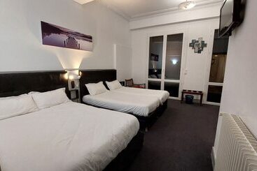 בית מלון כפרי Hôtel Du Palais