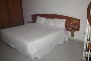 فندق Le Relais Du Velors