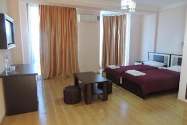 هتل Premium Palace