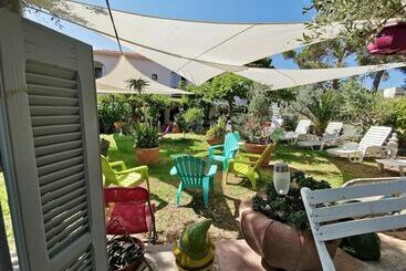 Hotel Hôtel Punta E Mare Des Chambres Ou Des Appartements T2