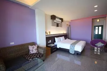 تختخواب و صبحانه Spray House