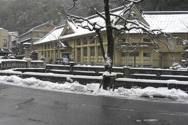 בית מלון כפרי Matsuya