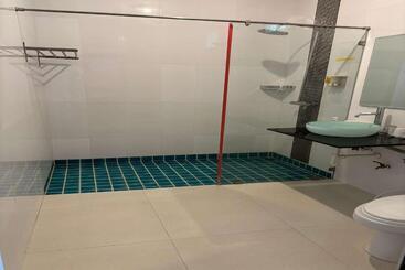 Paradise Resort Phi Phi Sha Plus