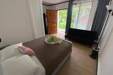 Aracari Garden Hostel