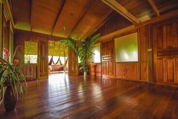 בית מלון כפרי Casa Drake Lodge