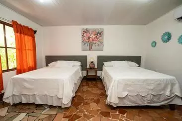 Hotelli Tortuguero Beachfront