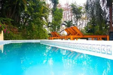 Lomakeskus Funky Monkey Lodge