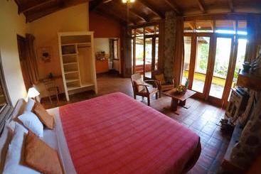 住宿加早餐  Chalet Orosi