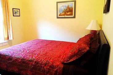 فندق Acacia Bed And Breakfast