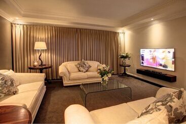 בית מלון כפרי Cinnamon Boutique Guest House