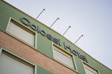 هتل Colossi
