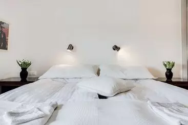 Hotel Guesthouse Bjarney