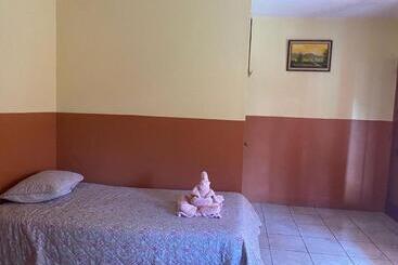 La Puesta Del Sol B&b