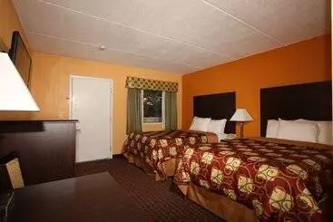ホテル Blue Sky Inn Glens Falls Saratoga Lake George