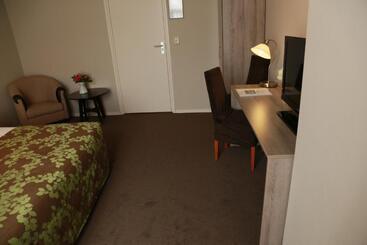 בית מלון כפרי Old Dutch Bergen Op Zoom