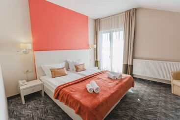 هتل Caro Boutique